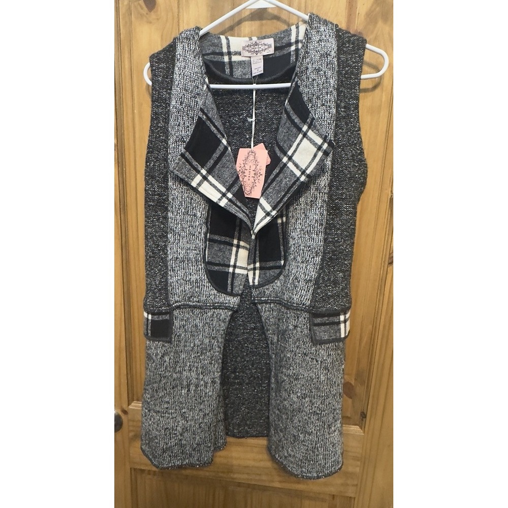 Oliver by Escio Women's Sweater Vest M Gray‎ Black Plaid Open Front Knit NWT